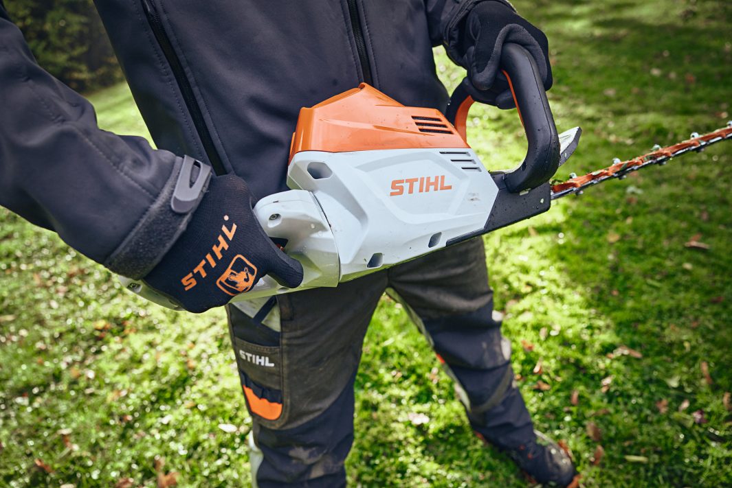 Stihl Akku-Heckenschere HSA 100  60cm Schnittlänge